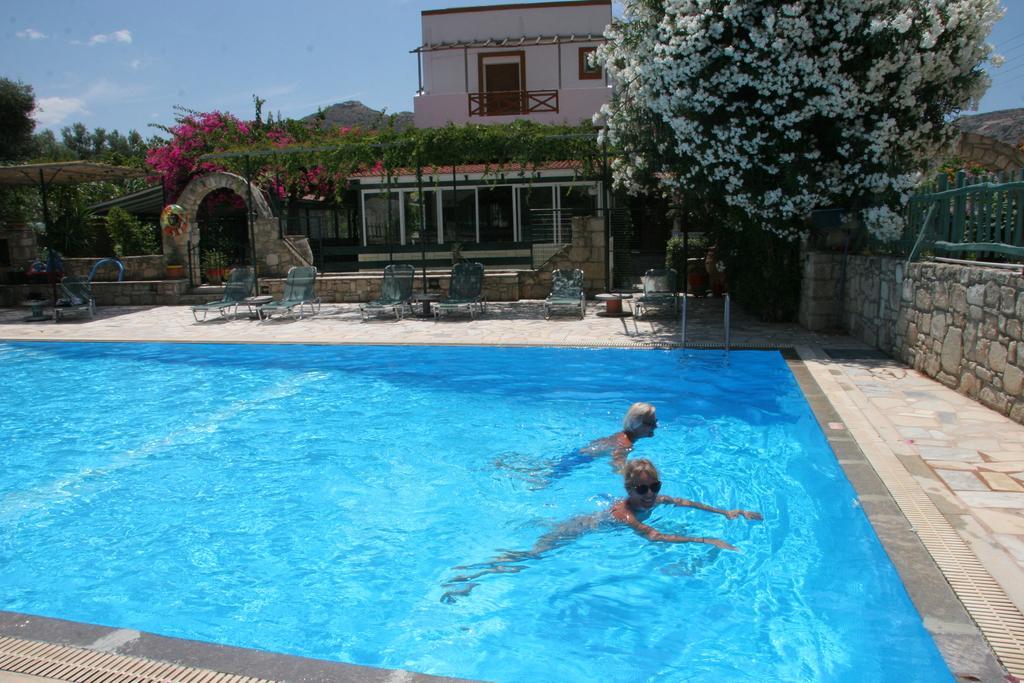 Armonia Hotel Matala  Bagian luar foto