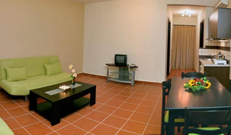 Armonia Hotel Matala  Bagian luar foto