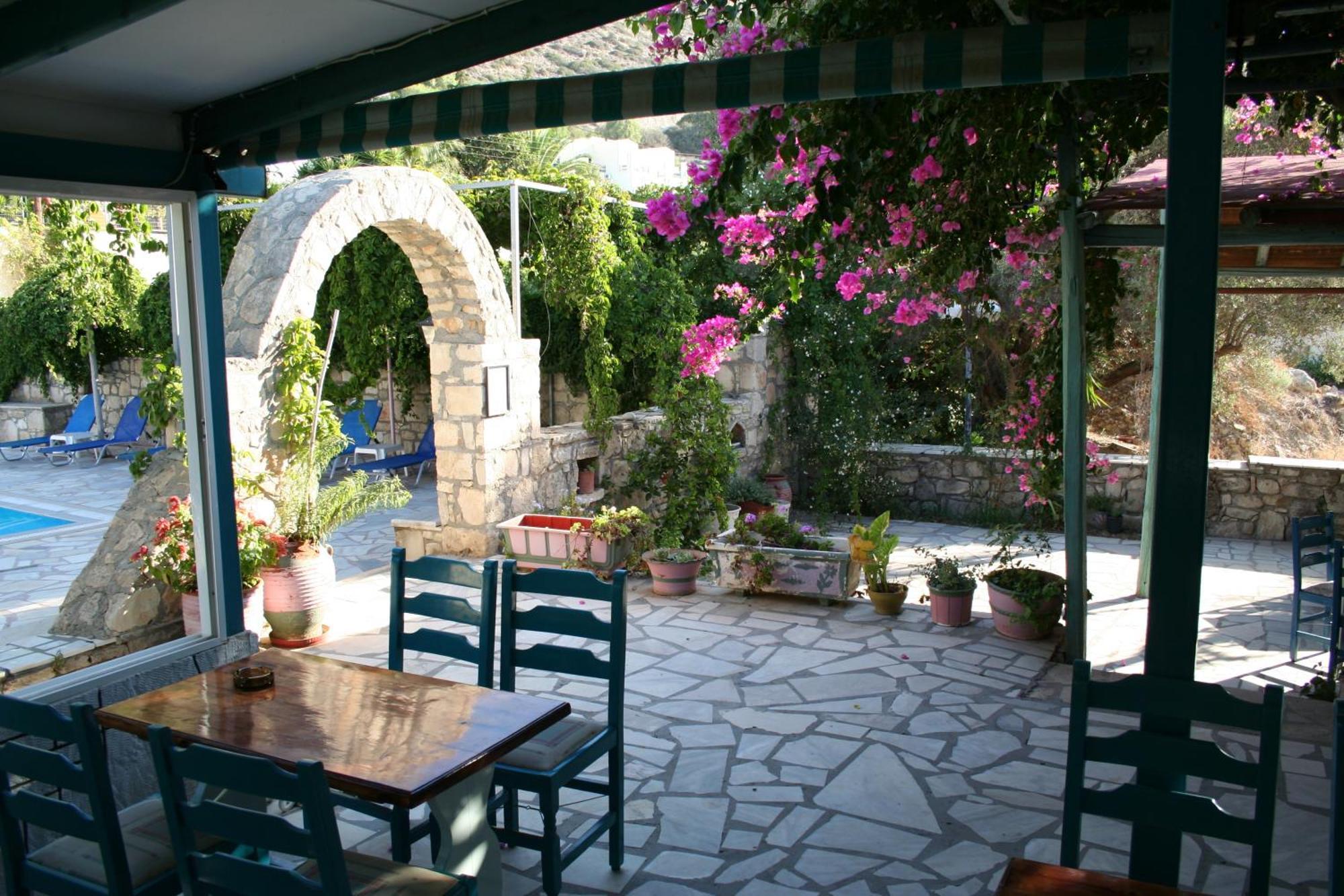 Armonia Hotel Matala  Bagian luar foto